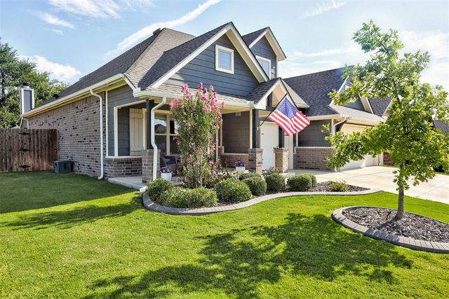 12821 SW 6th Street, Yukon, OK 73099