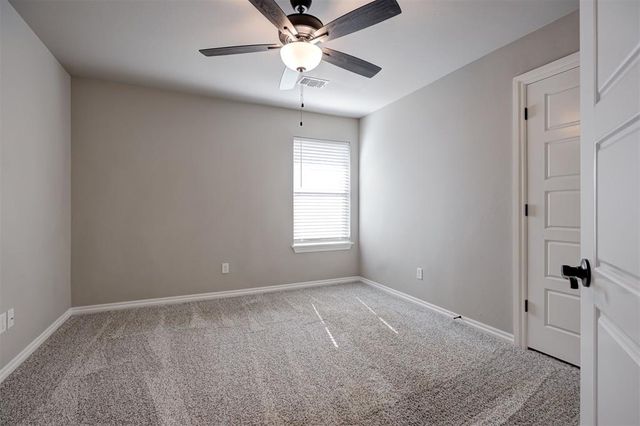 12821 SW 6th Street, Yukon, OK 73099