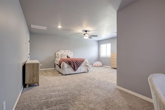 12821 SW 6th Street, Yukon, OK 73099