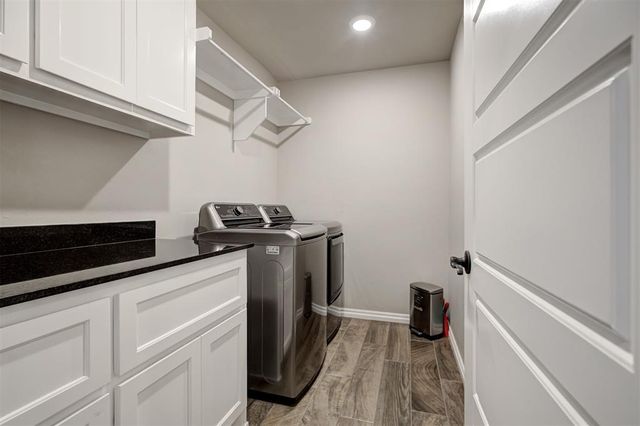 12821 SW 6th Street, Yukon, OK 73099