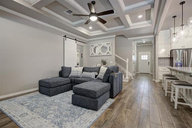 12821 SW 6th Street, Yukon, OK 73099
