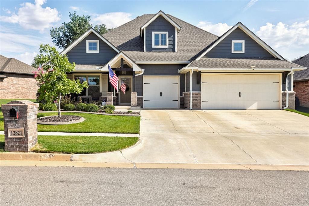 12821 SW 6th Street, Yukon, OK 73099