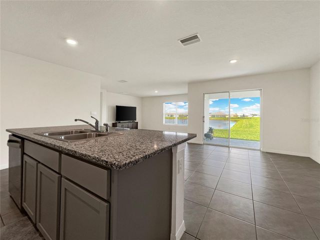 822 WILL SCARLETT AVENUE, Ruskin, FL 33570