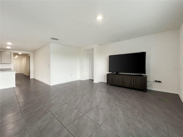 822 WILL SCARLETT AVENUE, Ruskin, FL 33570