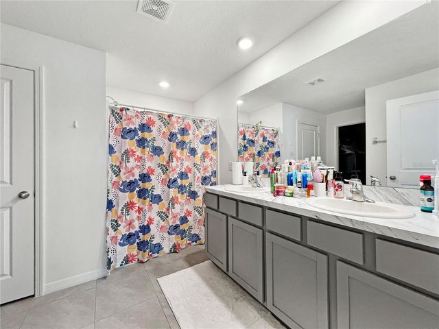 822 WILL SCARLETT AVENUE, Ruskin, FL 33570