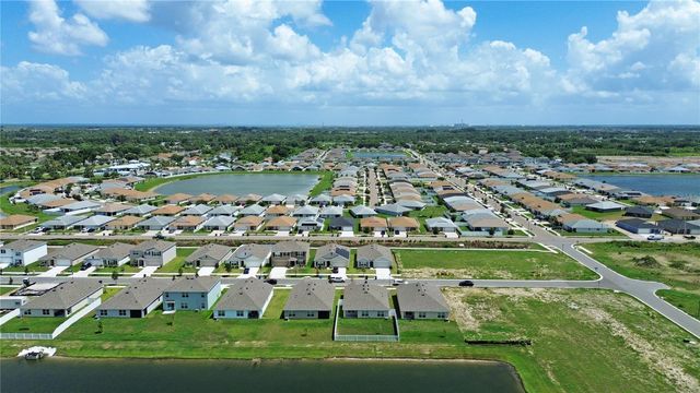 822 WILL SCARLETT AVENUE, Ruskin, FL 33570