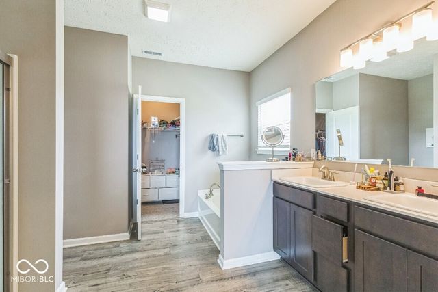 1758 Pelham Drive, Greenwood, IN 46143