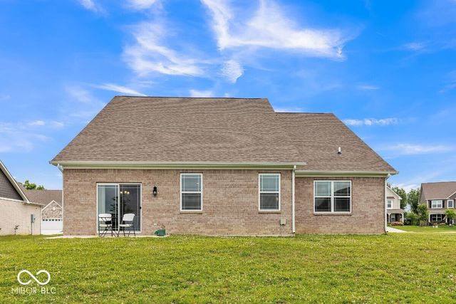 1758 Pelham Drive, Greenwood, IN 46143