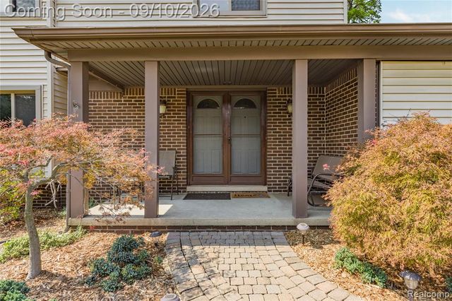 17113 Francavilla Drive, Livonia, MI 48152