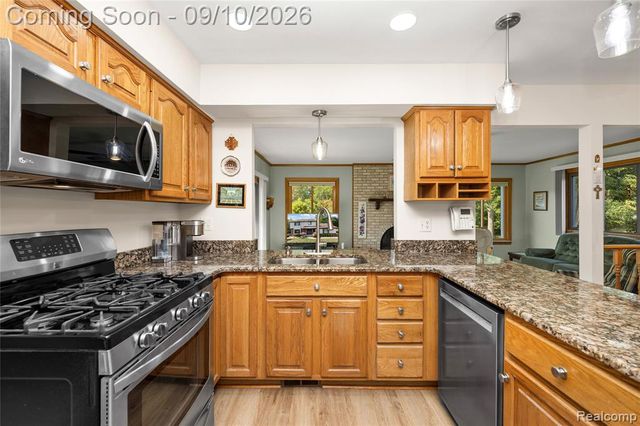 17113 Francavilla Drive, Livonia, MI 48152