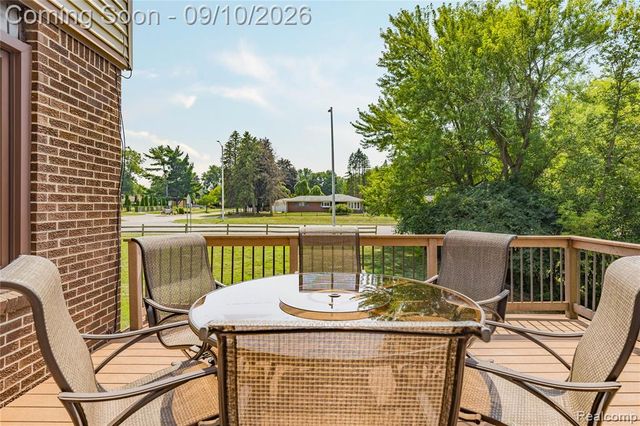 17113 Francavilla Drive, Livonia, MI 48152