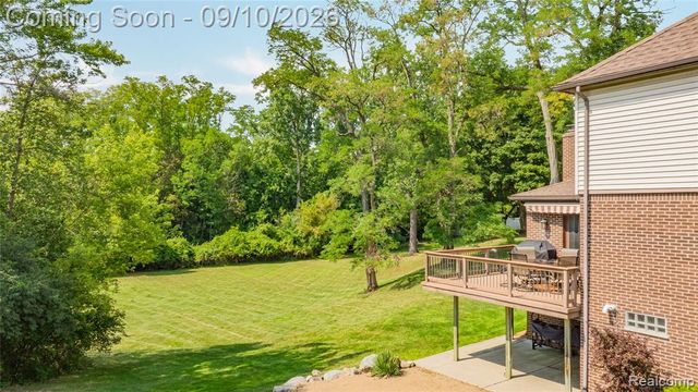 17113 Francavilla Drive, Livonia, MI 48152
