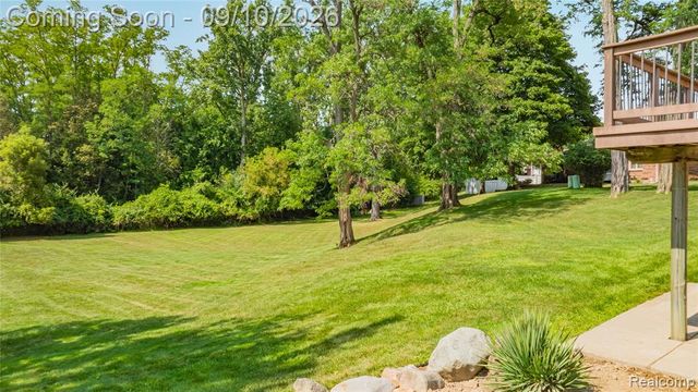 17113 Francavilla Drive, Livonia, MI 48152