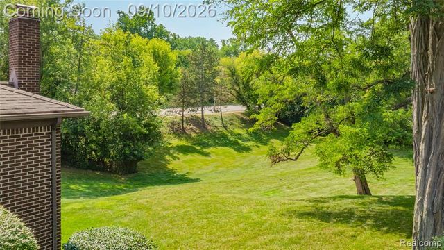 17113 Francavilla Drive, Livonia, MI 48152