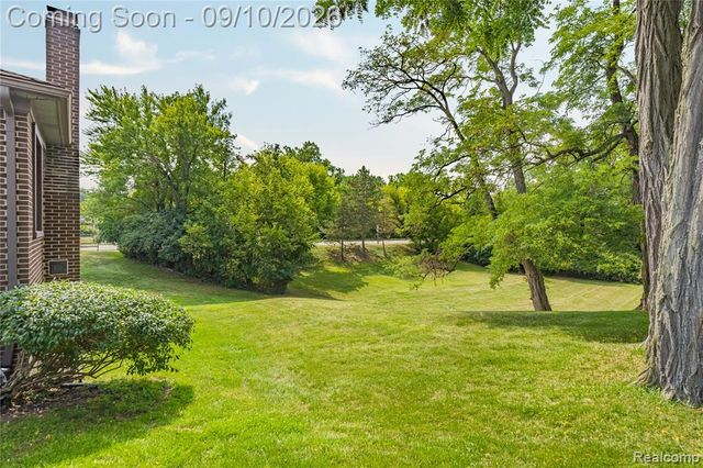 17113 Francavilla Drive, Livonia, MI 48152