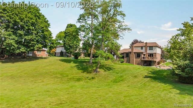 17113 Francavilla Drive, Livonia, MI 48152