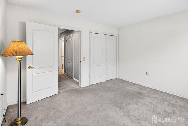 5 Cordoba Court, Toms River, NJ 08757