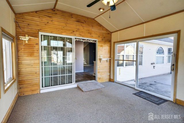 5 Cordoba Court, Toms River, NJ 08757