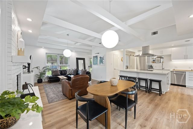 1520 E 49 Street, Savannah, GA 31404
