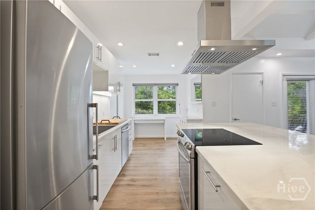 1520 E 49 Street, Savannah, GA 31404