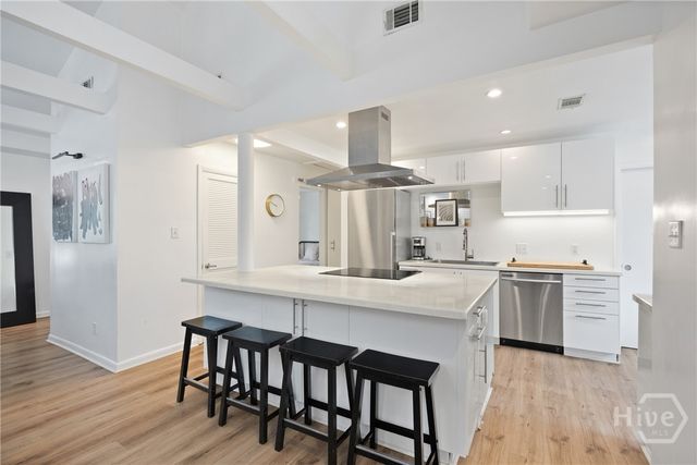 1520 E 49 Street, Savannah, GA 31404