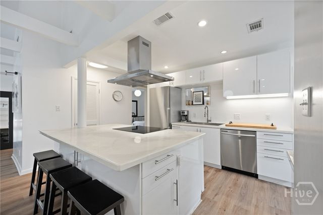 1520 E 49 Street, Savannah, GA 31404