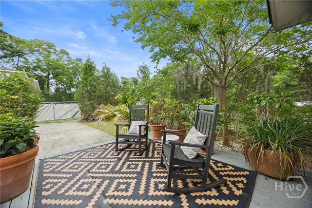 1520 E 49 Street, Savannah, GA 31404