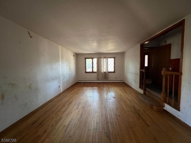 624 Jackson Ave, Roselle Boro, NJ 07203