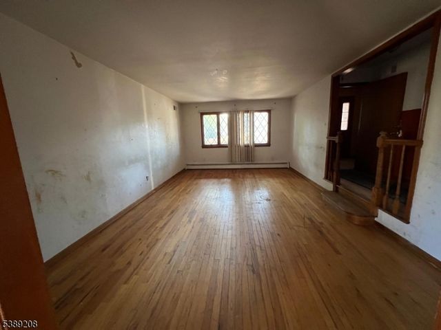 624 Jackson Ave, Roselle Boro, NJ 07203