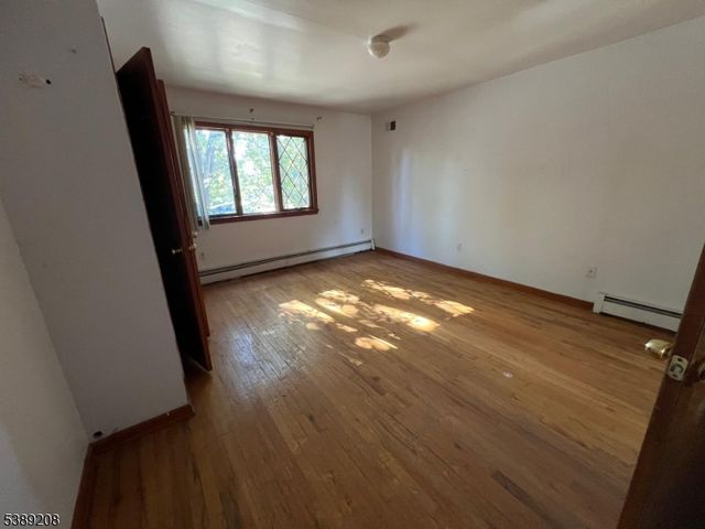 624 Jackson Ave, Roselle Boro, NJ 07203