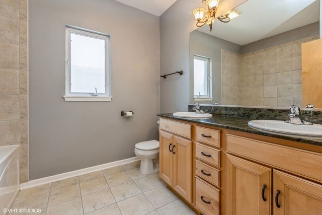 3238 N KILBOURN Avenue 14, Chicago, IL 60641