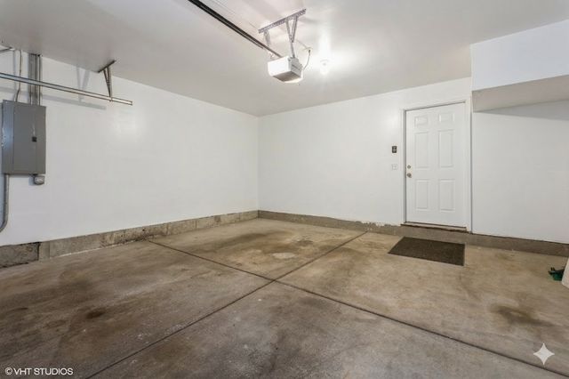 3238 N KILBOURN Avenue 14, Chicago, IL 60641