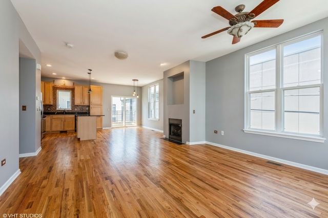 3238 N KILBOURN Avenue 14, Chicago, IL 60641