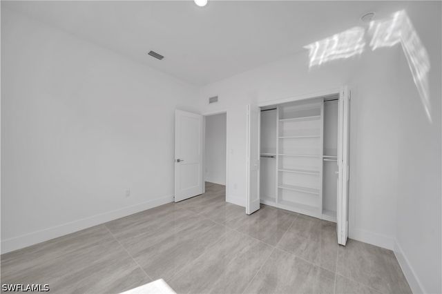 1142 Dutchess ST E, Lehigh Acres, FL 33974