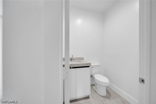 1142 Dutchess ST E, Lehigh Acres, FL 33974