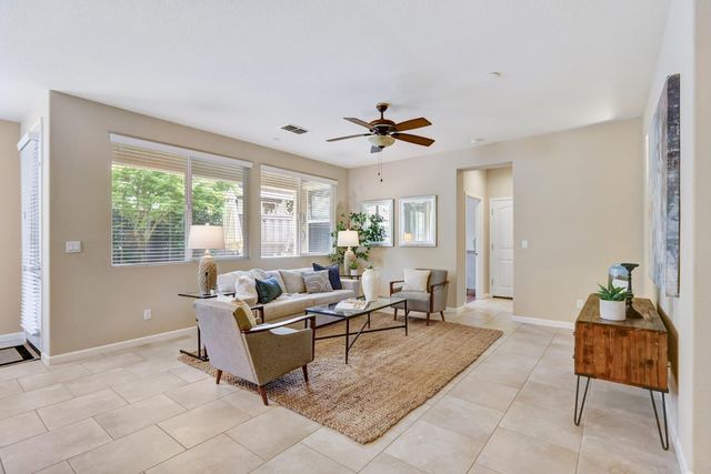 7461 Havenford Way, Sacramento, CA 95829