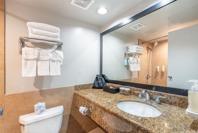 1850 Ala Moana Boulevard 1007, Honolulu, HI 96815