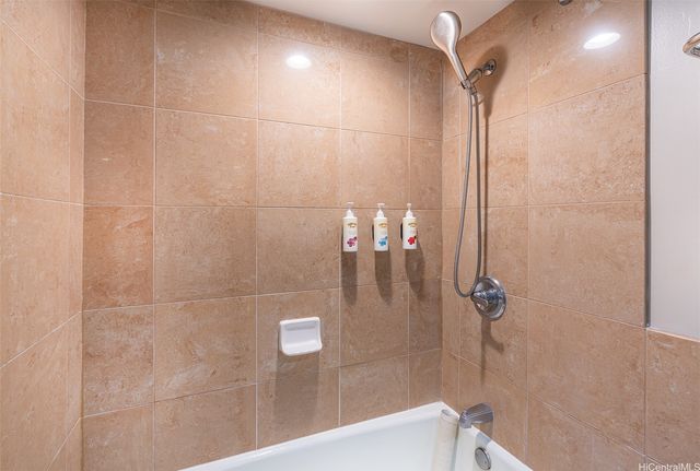 1850 Ala Moana Boulevard 1007, Honolulu, HI 96815