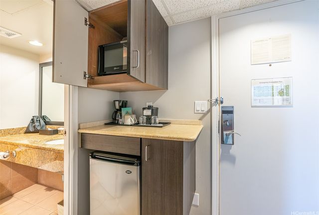 1850 Ala Moana Boulevard 1007, Honolulu, HI 96815