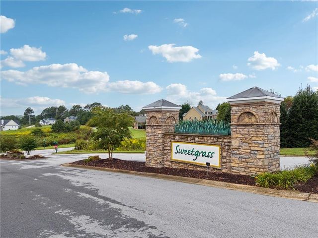 1344 Blue Grass Court, Demorest, GA 30535