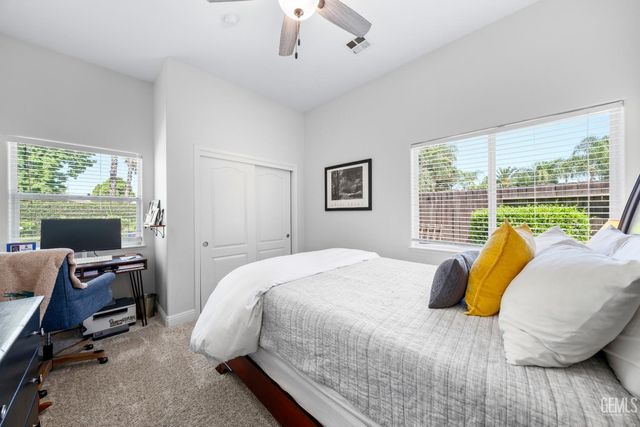 6717 Park West Circle, Bakersfield, CA 93308