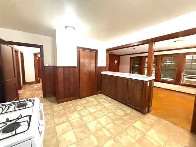 1501 Milam Drive, Galveston, TX 77551