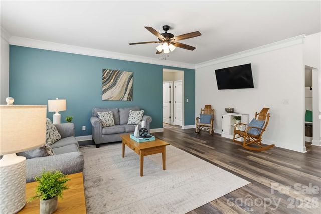 2049 Lakebridge Drive, Fort Mill, SC 29715