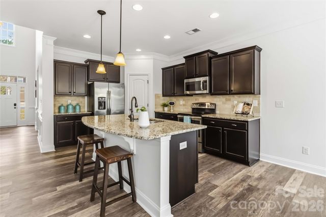 2049 Lakebridge Drive, Fort Mill, SC 29715