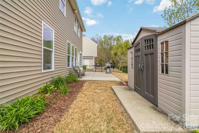 2049 Lakebridge Drive, Fort Mill, SC 29715