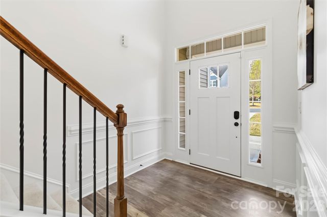 2049 Lakebridge Drive, Fort Mill, SC 29715