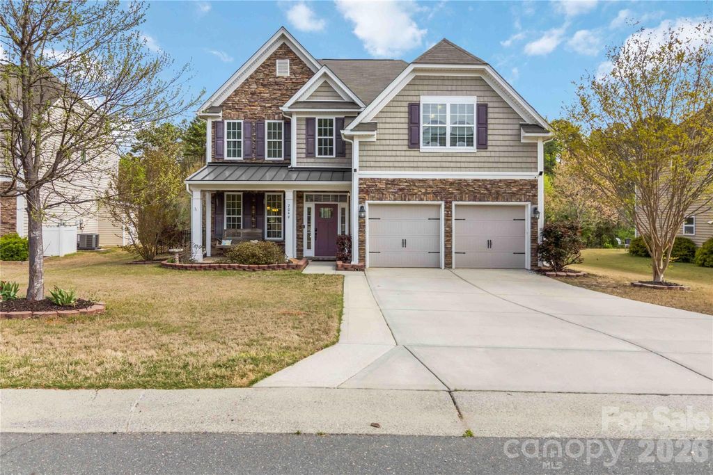 2049 Lakebridge Drive, Fort Mill, SC 29715