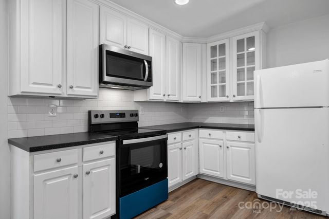 1009 Dunleigh Drive, Charlotte, NC 28214