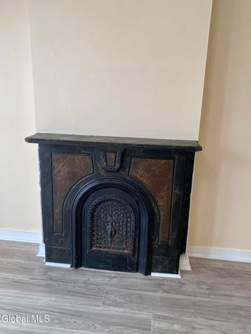 374 8th Street, Troy, NY 12180