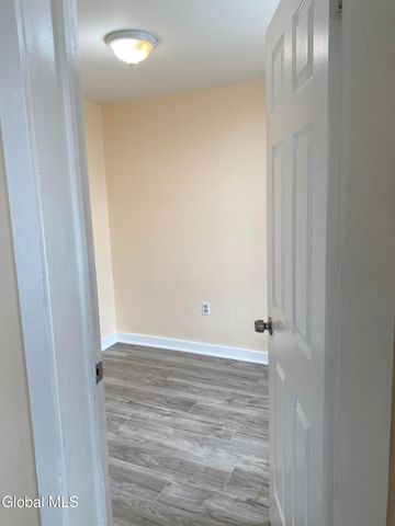 374 8th Street, Troy, NY 12180